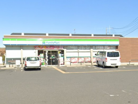 ���ӊ��@�R���r�j 200m �t�@�~���[�}�[�g��Γ����꒚�ړX