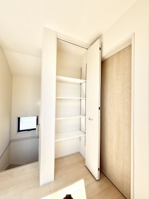 ���̑����ρ@�L�����[�B�|�������G�߂̏��������[���邱�Ƃ��ł��܂��B