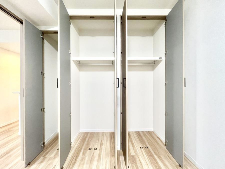 ���[�@�����Ղ�̎��[�X�y�[�X�ł��ł��Z��Ԃ��X�b�L���ۂĂ���