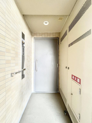 ���ց@�V���v���ŗ������������͋C�̌��֎���