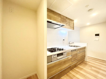 �L�b�`���@�������̂������ŉƑ��̏Ί炪�L����܂��I