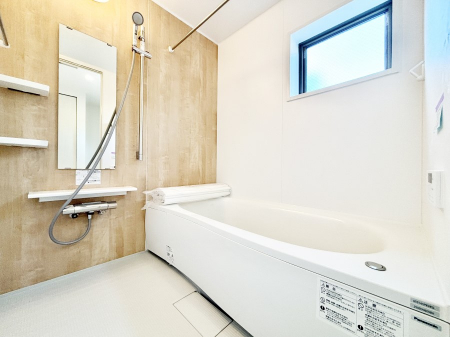 �����@����̔�������Ă���閾�邢�������̂���o�X���[��