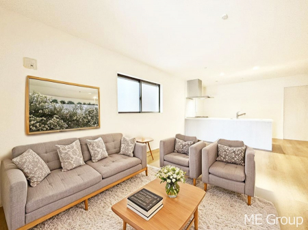 ���r���O�@�������������͋C�̂k�c�j�͉Ƒ��݂�Ȃ̉��K��ԁ��Ƌ��CG�ł�