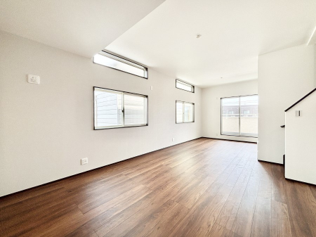 ���̑����ρ@���邢2�K���r���O�I�O����̎������V���b�g�A�E�g���ĉƑ��̃v���C�o�V�[�����܂��B