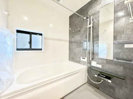 �����@����̔�������Ă���閾�邢�������̂���o�X���[��