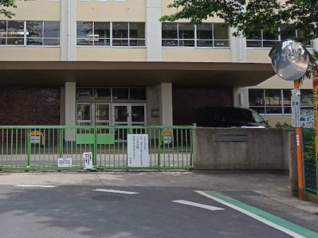 ���ӊ��@���w�Z 230m ���ˎs������䏬�w�Z