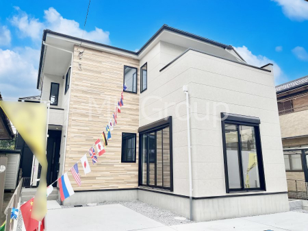 ���n�O�ώʐ^�@�������ꂽ�O�ρA�㎿�ȏZ��Ԃ��L���鎺���͉i�����S���ĉ߂�����Z���ł��B  