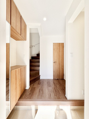 ���ց@�Ƒ��̋A��₨�q�l�������������}���錺��  �@