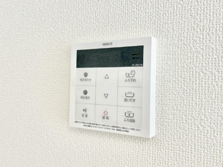 �@�����Ɍ������Ȃ����ԃX�y�[�X�B