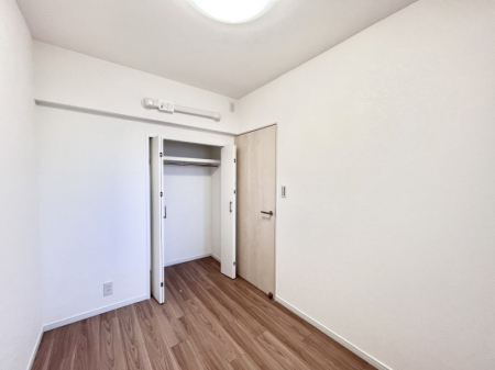 ���̑����ρ@�o���R�j�[���J�������v���X���Ă����m��