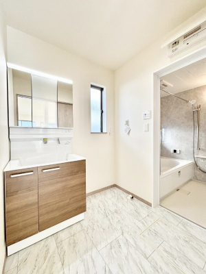 ���̑��@�������̂�����K��Ԃł��B�����̐g�x�x���C�����ǂ����g�������܂��B