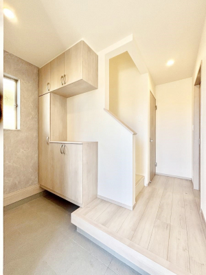 ���ց@����I�𗘗p���āA���z�������������q�l�������ĂȂ��ł��܂��B