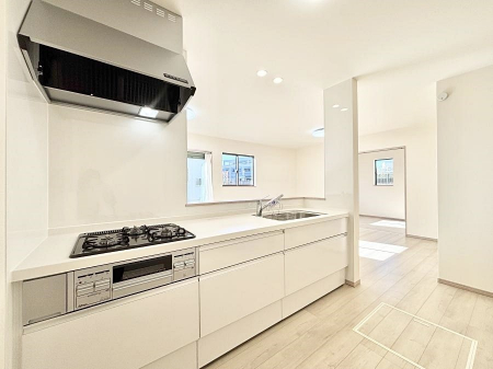 �L�b�`���@�J�E���^�[�z���ɂ��b�������Ȃ��疈���̂������������Ɗy����