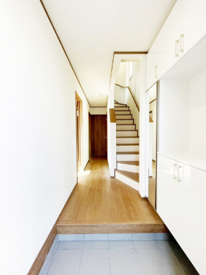 ���ց@�Ƒ��̋A��₨�q�l�������������}���錺��