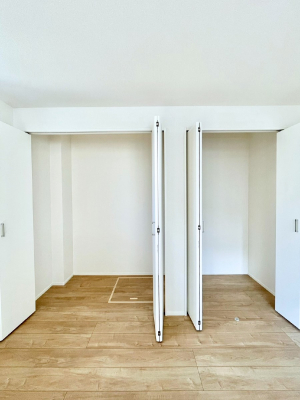 ���[�@�m���̃N���[�[�b�g�B���s��������̂Ō���̈ߗނ�����������܂�܂��B