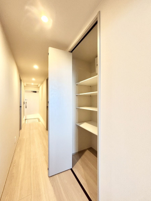 ���̑����ρ@�L�����[�B�|�������G�߂̏��������[���邱�Ƃ��ł��܂��B