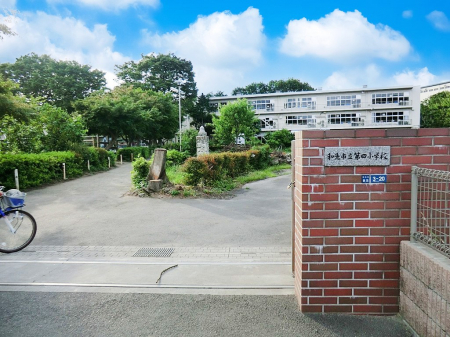 ���ӊ��@���w�Z 750m �a���s����l���w�Z