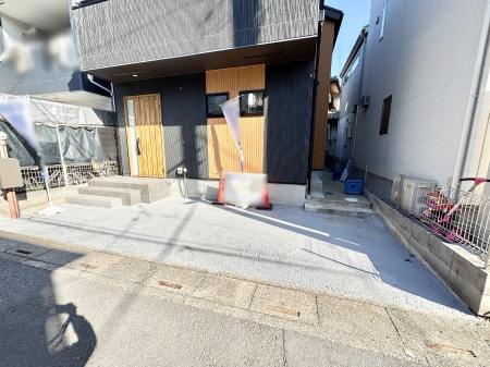 �@�����Ɍ������Ȃ����ԃX�y�[�X�B