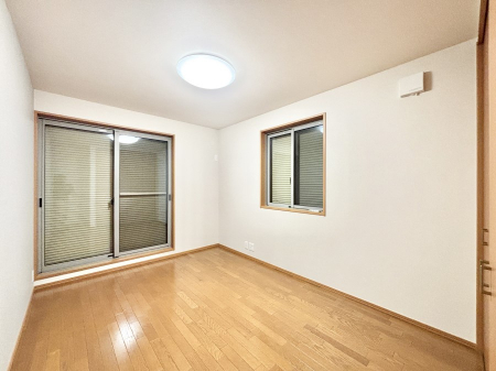 ���̑����ρ@�o���R�j�[���J�������v���X���Ă����m��