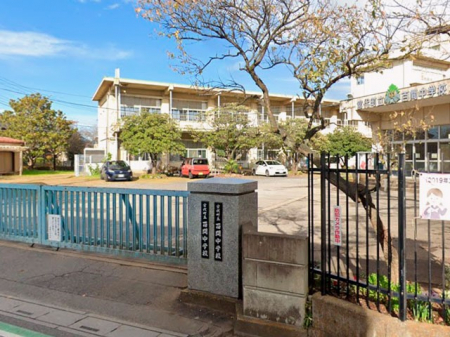 ���ӊ��@���w�Z 700m �{�㒬���S�Ԓ��w�Z