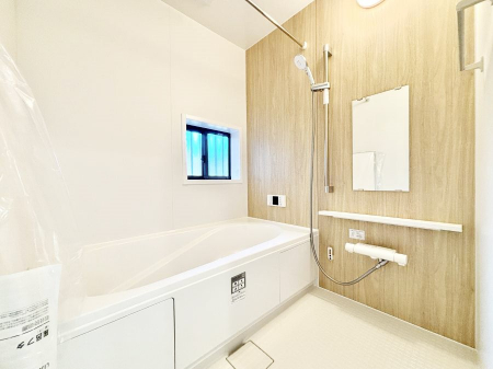 �����@����̔�������Ă���閾�邢�������̂���o�X���[��