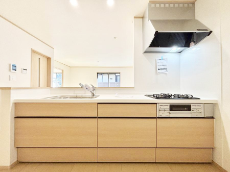 �L�b�`���@�������������I�ɁA�y�����I�V�X�e���L�b�`��