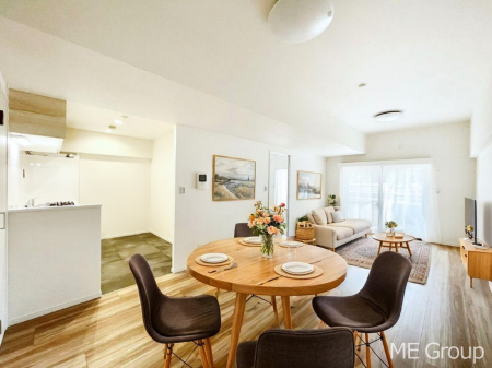 ���r���O�@�傫�ȑ����炽���Ղ�̗z���ƕ����������郊�r���O���Ƌ��CG�ł�  