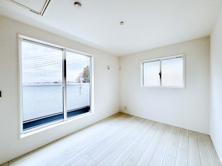 ���̑����ρ@�o���R�j�[���J�������v���X���Ă����m��