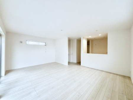 ���r���O�@�ǂ��ɂ��Ă��Ƒ��̂Ȃ������������R�~���j�P�[�V�������r���O�B 