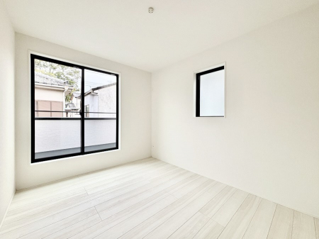 ���̑����ρ@�o���R�j�[���J�������v���X���Ă����m��