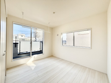 ���̑����ρ@�o���R�j�[���J�������v���X���Ă����m��