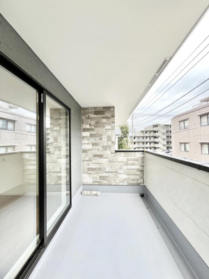 �o���R�j�[�@�C���i�[�o���R�j�[�Ȃ̂ŉJ�ł����󕨂����������o���āA���ʂ�������̂Ŋ������ǂ��A�������X�y�[�X�Ƃ��ďd�󂵂܂��B 