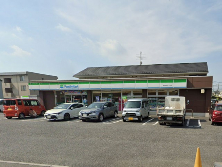 ���ӊ��@�R���r�j 300m �t�@�~���[�}�[�g �z�J�ԎR�O���ړX