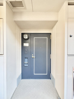 ���ց@�V���v���ŗ������������͋C�̌��ց@