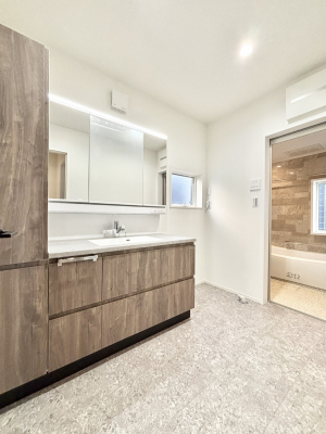 ���̑��@���������Ă���̂Ŏ��C�̑����ꏊ�ł����C���\���s���܂��B�����̐g�x�x���C�����ǂ��I