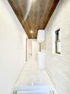 ���ց@���Ƒ��₨�q�l���C�����悭���o�}���ł��鉸�₩�ȕ��͋C�̌��ւł��B