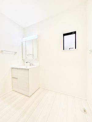 ���̑��@�P���̎n�܂���S�n�悭�I�_�炩�Ȓ��̌����������鑋�����������h���[�X�y�[�X