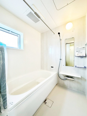 �����@����̔�������Ă���閾�邢�������̂���o�X���[��