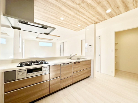 �L�b�`���@�L�X�Ƃ����g������̗ǂ��L�b�`���œ��X�̂��������y�����Ȃ肻��