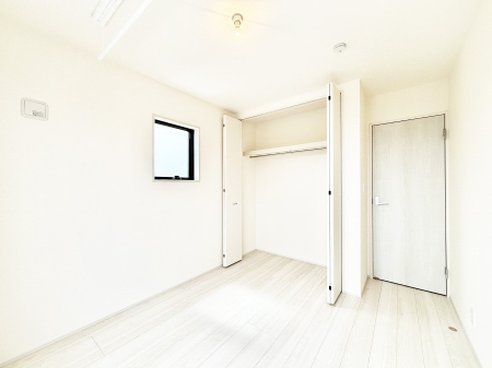 �Q���@�g���₷���`�Ńx�b�g��Ƌ�̒u�����ɂ����邱�Ƃ�����܂���B   