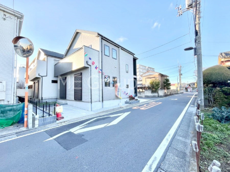 ���n�O�ώʐ^�@�O�ʓ��H�͂�����Ɛ�������Ă��܂�  