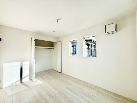 �q�������@�q�������ɂ��������߂Ȏ��[�X�y�[�X�����Ղ�̋���