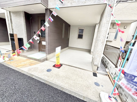 �@�����Ɍ������Ȃ����ԃX�y�[�X�B