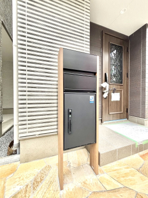 ���̑��@�V���v���f�U�C���̃|�X�g�B