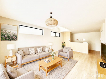 ���r���O�@�������������͋C�̂k�c�j�͉Ƒ��݂�Ȃ̉��K��ԁ��Ƌ��CG�ł�