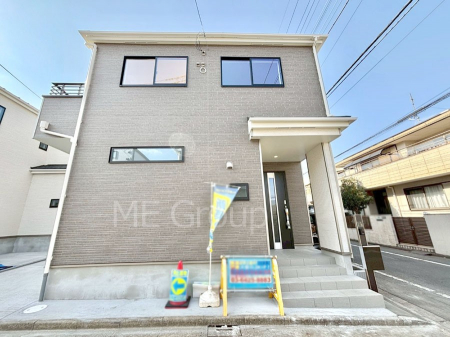 ���n�O�ώʐ^�@�������ꂽ�O�ρA�㎿�ȏZ��Ԃ��L���鎺���͉i�����S���ĉ߂�����Z���ł��B 