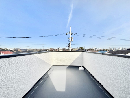 �o���R�j�[�@�X�J�C�o���R�j�[�B���߂��ǂ��A�傫�Ȑ��󕨂��L���Ċ����܂��B