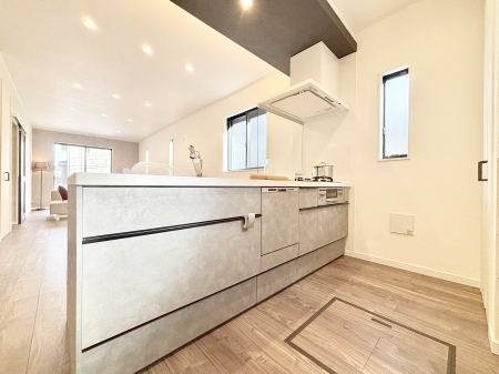 �L�b�`���@�������������I�ɁA�y�����I�V�X�e���L�b�`��  