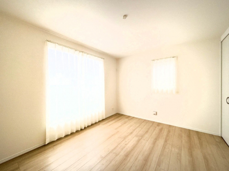 ���̑����ρ@2�ʍ̌����m�ۂ������邢��ԁB�Ƒ��݂�Ȃ����K�ȕ�炵����������݌v�ł��B