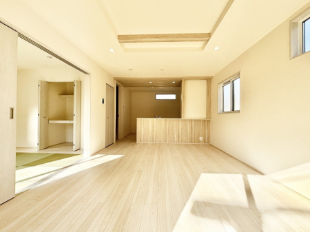 ���r���O�@�אڂ̘a�����J������΂���ɍL�X��Ԃ�  